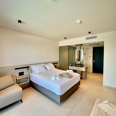Eleia Seafront Rooms & Villas Pétra Extérieur photo