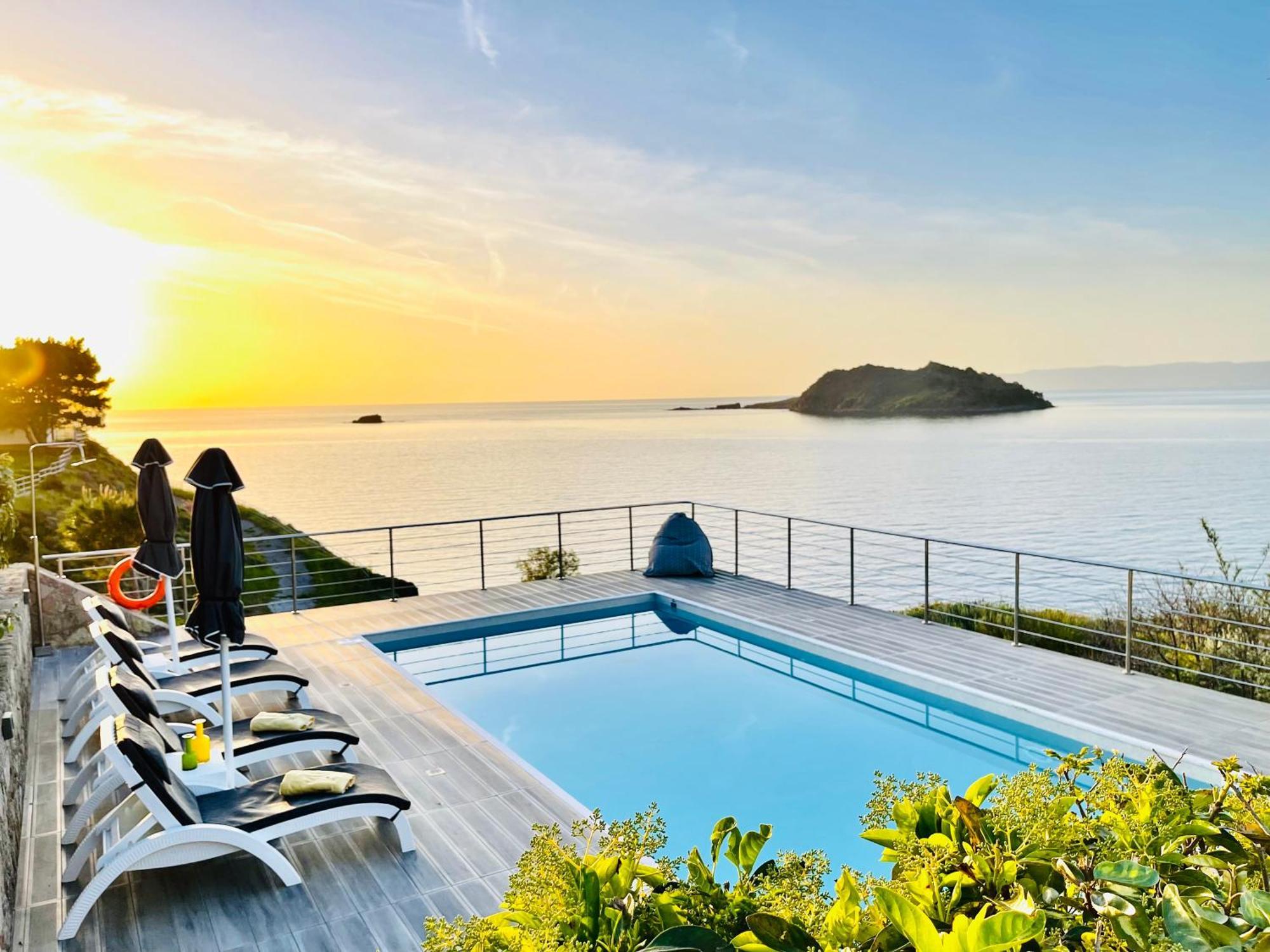 Eleia Seafront Rooms & Villas Pétra Extérieur photo
