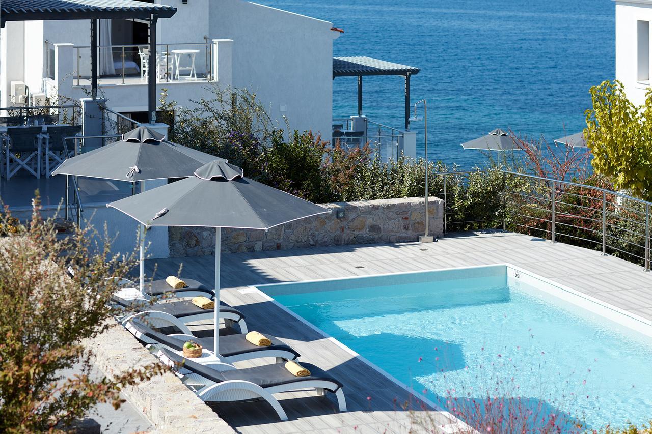 Eleia Seafront Rooms & Villas Pétra Extérieur photo