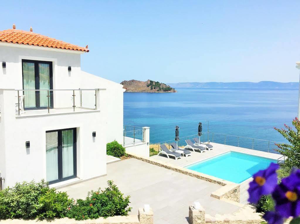 Eleia Seafront Rooms & Villas Pétra Extérieur photo