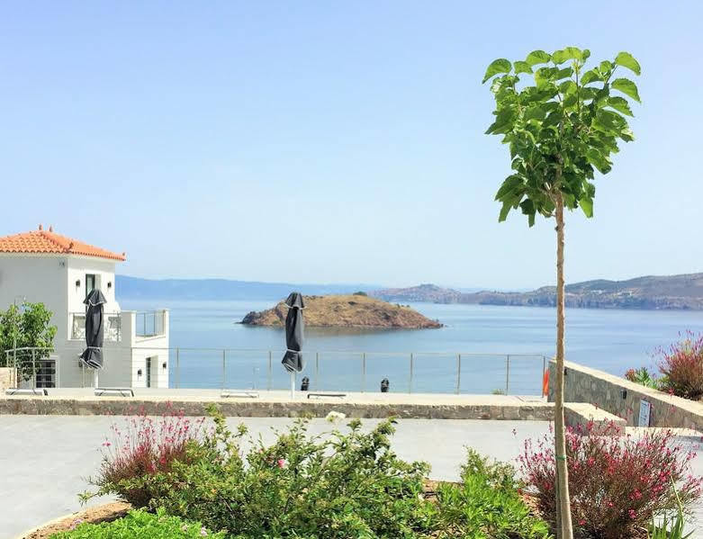 Eleia Seafront Rooms & Villas Pétra Extérieur photo