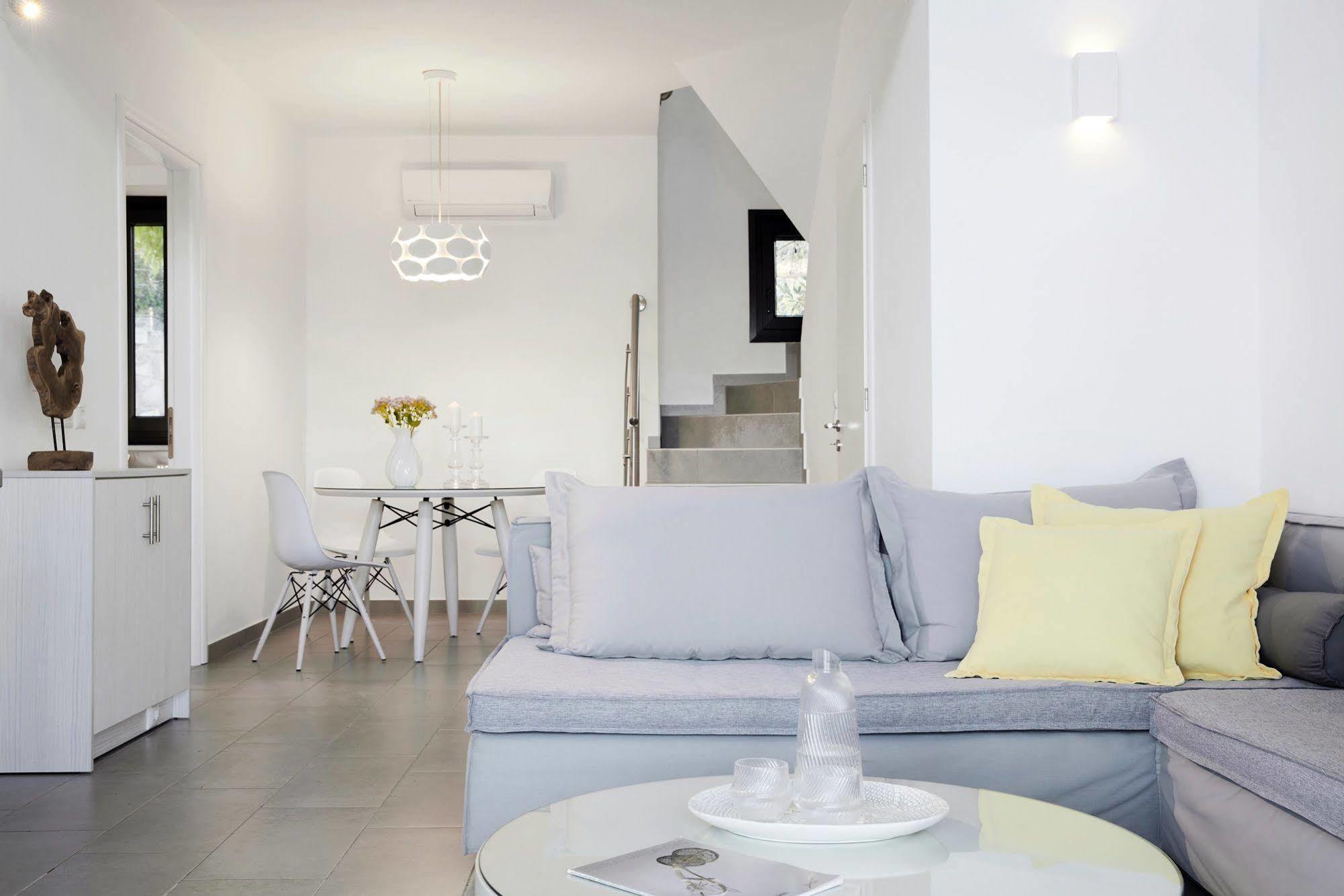 Eleia Seafront Rooms & Villas Pétra Extérieur photo